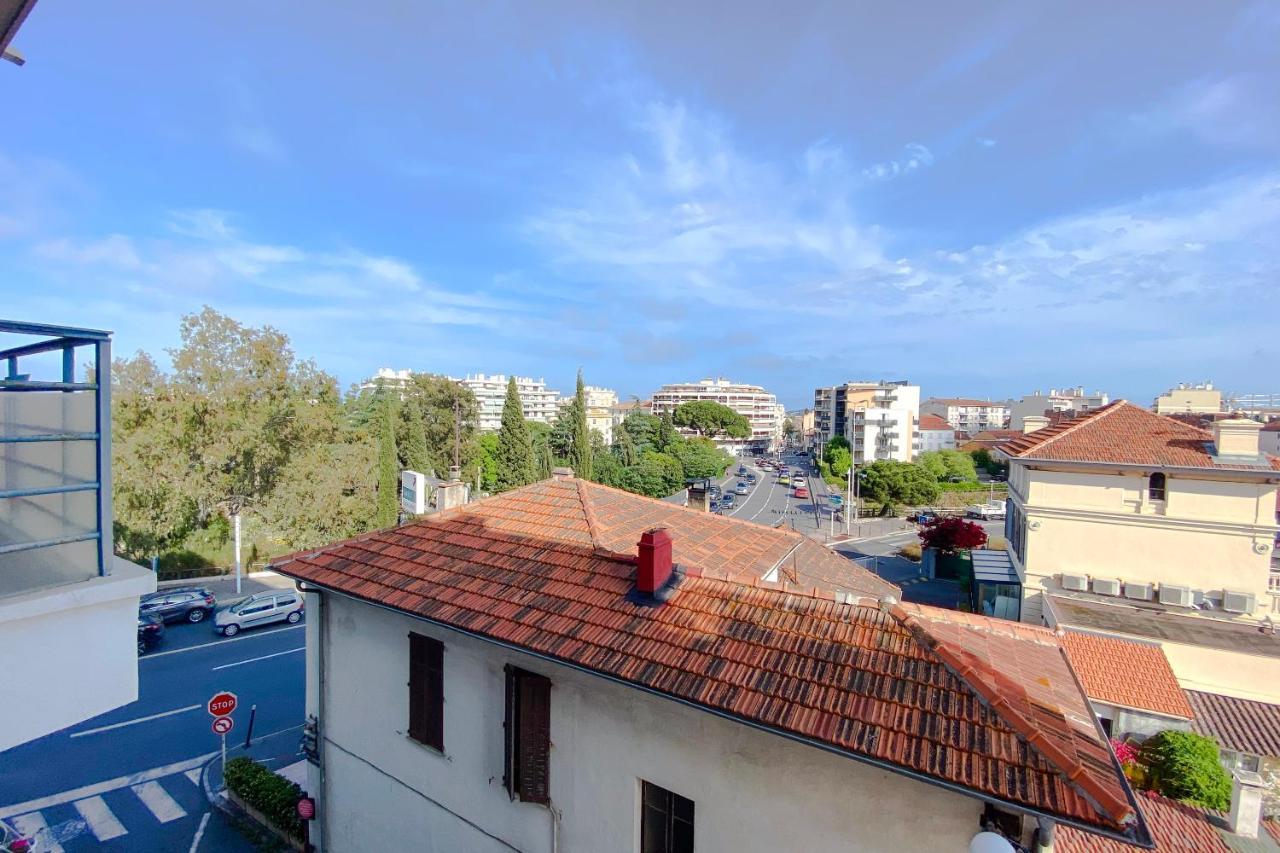 Guignon - Apart Sunny Comfort Close To The Port & Station Антиб Екстериор снимка